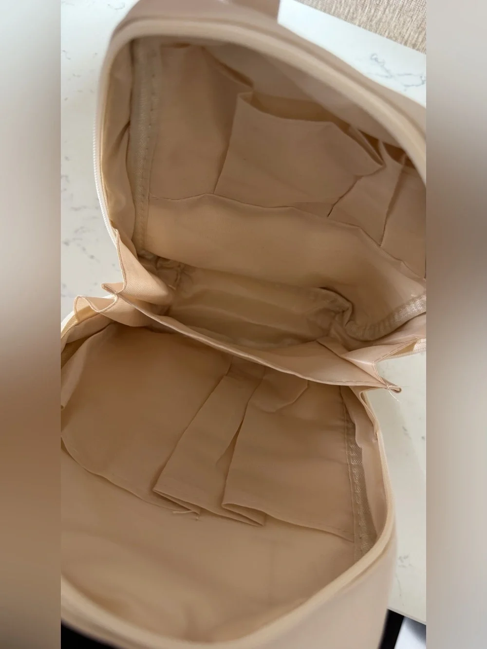 Travel toiletry bag